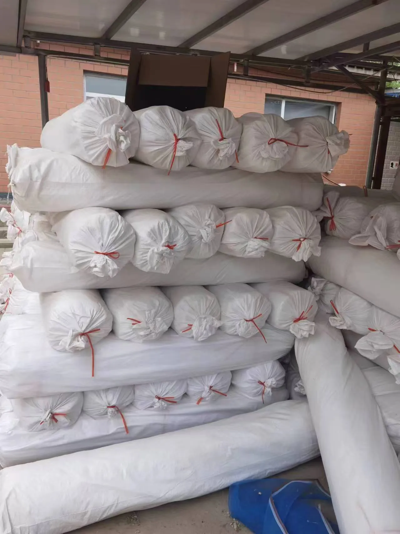 gauge of wire mesh