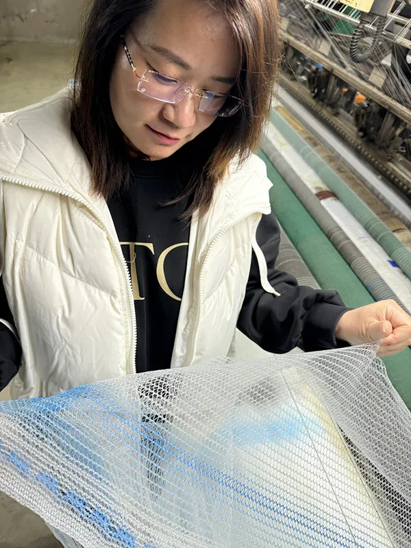 aquarium net breeder
